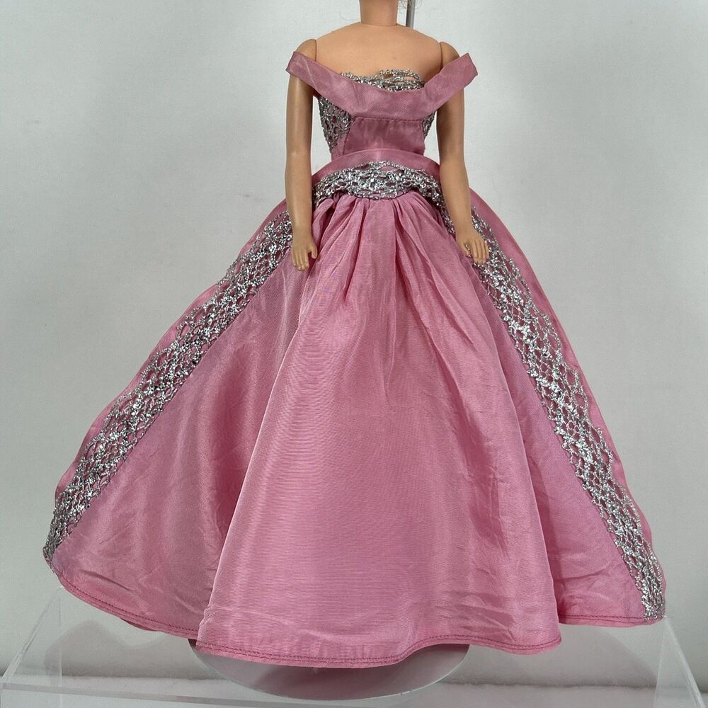 Vtg Barbie Sophisticated Lady #993 1960s Pink Taffeta Ball Gown Silver Trim READ